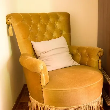 Central Downtown 2 Bed Apartment