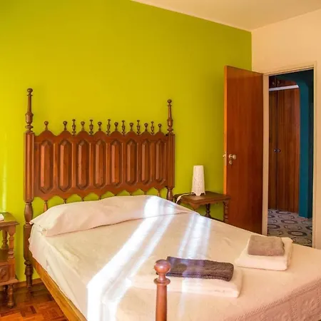 Central Downtown 2 Bed Apartment