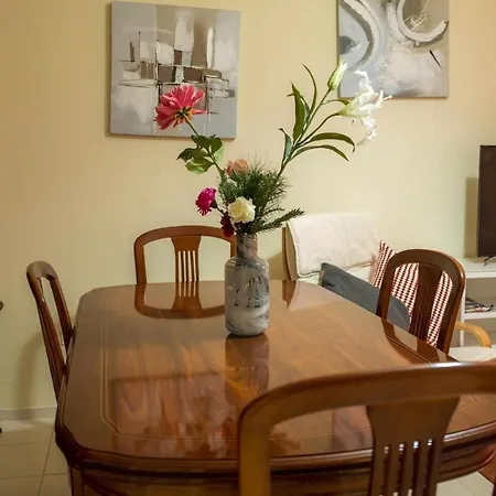 Central Downtown 2 Bed