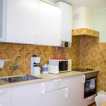 Central Downtown 2 Bed