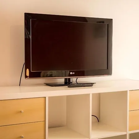 Central Downtown 2 Bed